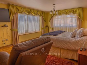 Casa con gran espacio e impresionante vista en Peñuelas