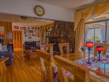 Casa con gran espacio e impresionante vista en Peñuelas