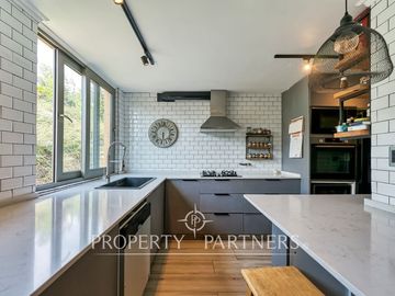 Excelente departamento Remodelado en Huinganal. Linda vista al Valle