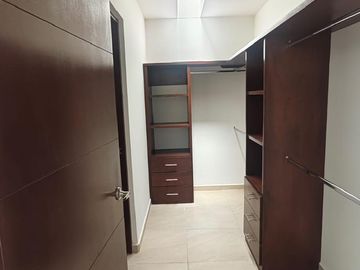 🏡 Casa en El Condado, Corregidora – Exclusividad, Naturaleza y Plusvalía