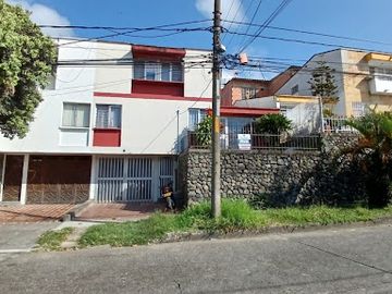 VENTA de CASAS en PEREIRA
