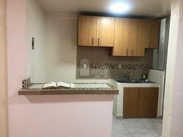Casa en Venta en Toluca, ubicada  en colonia  Villas Santa Maria (Galaxia)