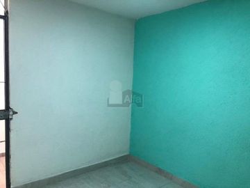 Casa en Venta en Toluca, ubicada  en colonia  Villas Santa Maria (Galaxia)