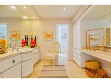 Apartamento Bocagrande sobre la bahia