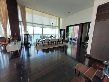 Apartamento Bocagrande sobre la bahia