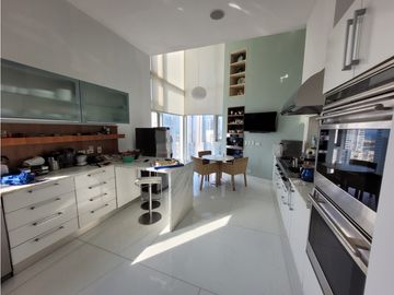 Apartamento Bocagrande sobre la bahia