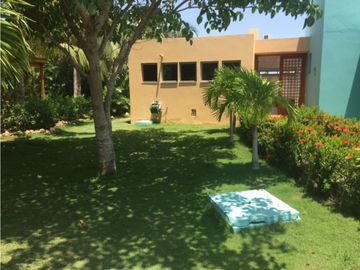 Casa en Baru, condominio cerrado