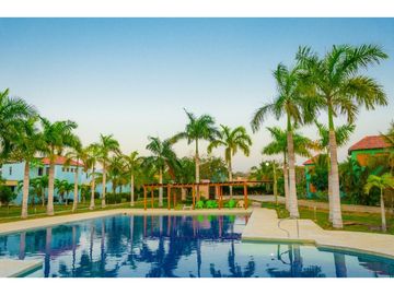 Casa en Baru, condominio cerrado