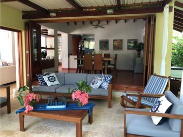 Casa en Baru, condominio cerrado