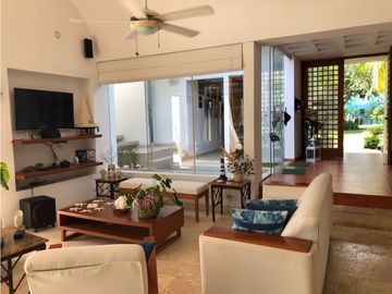 Casa en Baru, condominio cerrado