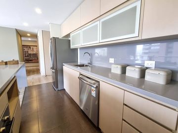 APARTAMENTO EN VENTA UBICADO EN EL POBLADO SECTOR LAS PALMAS