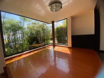 En Renta hermosa Casa en conjunto cerrado Casa de Campo, La Calera