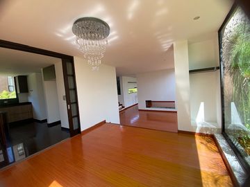 En Renta hermosa Casa en conjunto cerrado Casa de Campo, La Calera