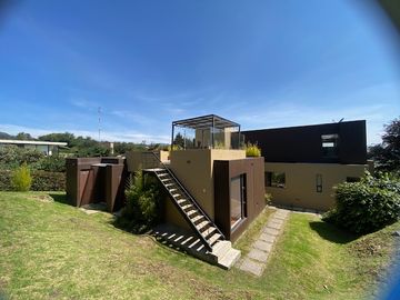 En Renta hermosa Casa en conjunto cerrado Casa de Campo, La Calera
