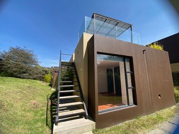 En Renta hermosa Casa en conjunto cerrado Casa de Campo, La Calera