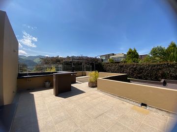 En Renta hermosa Casa en conjunto cerrado Casa de Campo, La Calera