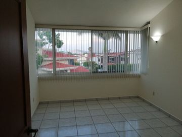 Casa Dentro de Coto Bugambilias Primera Sección