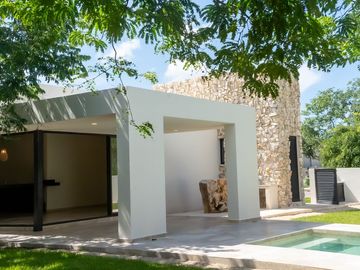 CASA EN  VENTA EN  PRIVADA DE LUJO EN DZIDZILCHE