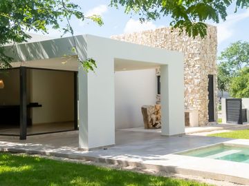 CASA EN  VENTA EN  PRIVADA DE LUJO EN DZIDZILCHE