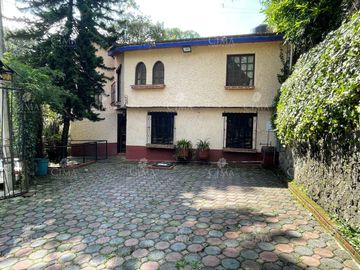 Venta casa en Fraccionamiento Real Monte Casino, Huitzilac -V347