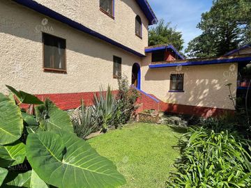 Venta casa en Fraccionamiento Real Monte Casino, Huitzilac -V347