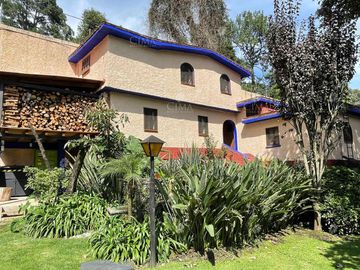 Venta casa en Fraccionamiento Real Monte Casino, Huitzilac -V347