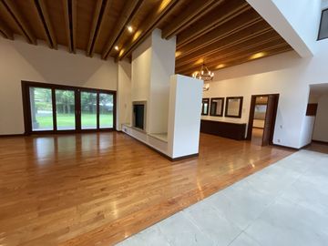 Renta casa en Club de Golf Los Encinos, Lerma, Edo de México