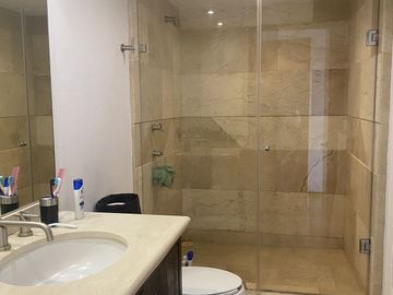 Venta de departamento con Terraza en Bosques de las Lomas, Bosque Alto