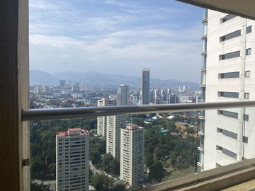 Venta de departamento con Terraza en Bosques de las Lomas, Bosque Alto