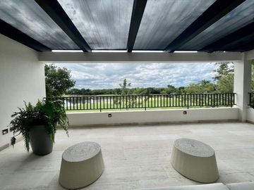 Venta de residencia personalizable en privada Amanhá, Yucatán Country Club