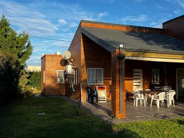 Casa de 3 dormitorios - Venta