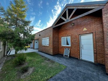 Casa de 3 dormitorios - Venta