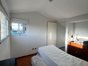 Casa de 3 dormitorios - Venta