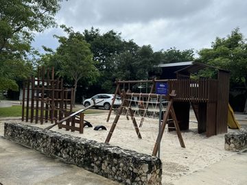 CASA EN RENTA EN PRIVADA JULIETA, PASEO NORTE, CUENTA CON PANELES SOLARES