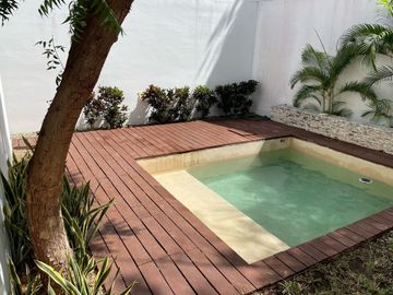 CASA EN RENTA EN PRIVADA JULIETA, PASEO NORTE, CUENTA CON PANELES SOLARES