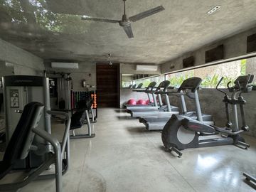CASA EN RENTA EN PRIVADA JULIETA, PASEO NORTE, CUENTA CON PANELES SOLARES