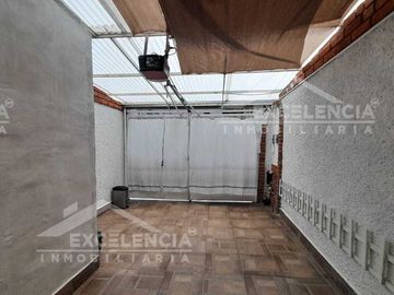 CASA DUPLEX EN VENTA PLANTA BAJA MARIANO MICHELENA ATRÁS DE LA PEPSI