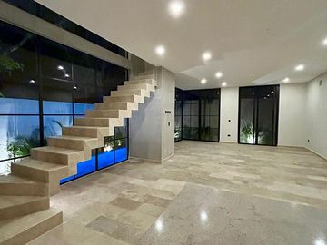 Casa en Venta en Residencial Valenia, Playa del Carmen, Riviera Maya