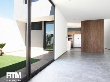 Se vende casa en La Vista