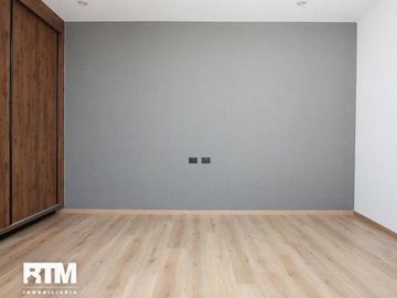 Se vende casa en La Vista