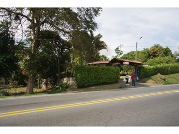 SE VENDE LOTE  VA EL VALLE SECTOR LA HERRADURA