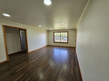 REBAJADA , HERMOSA CASA NUEVA EN EL CENTRO DE PINTO
