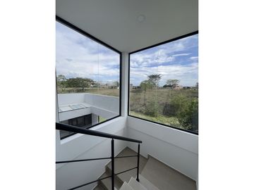 RENTA CASA ESQUINERA EN CONJUNTO CERRADO CERRITOS PEREIRA