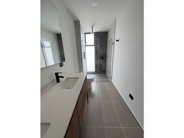 RENTA CASA ESQUINERA EN CONJUNTO CERRADO CERRITOS PEREIRA
