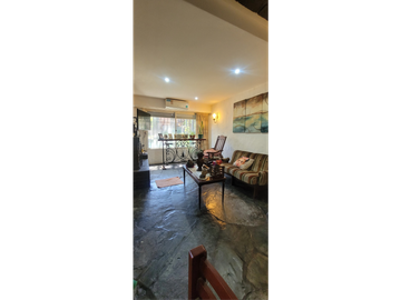 Excelente Triplex en Zona Duplex a la venta