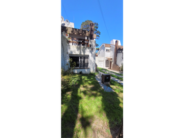 Excelente Triplex en Zona Duplex a la venta