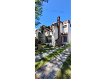 Excelente Triplex en Zona Duplex a la venta