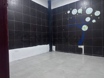 Venta Casa Rentera de Oportunidad en Sauces 6