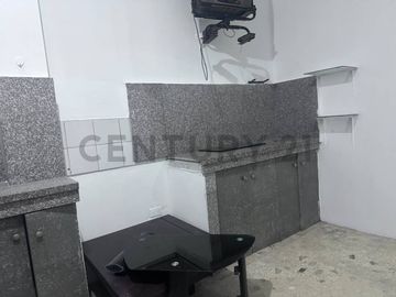 Venta Casa Rentera de Oportunidad en Sauces 6