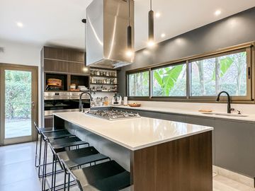 Moderna casa de 3 dormitorios en venta en Country Club Newman